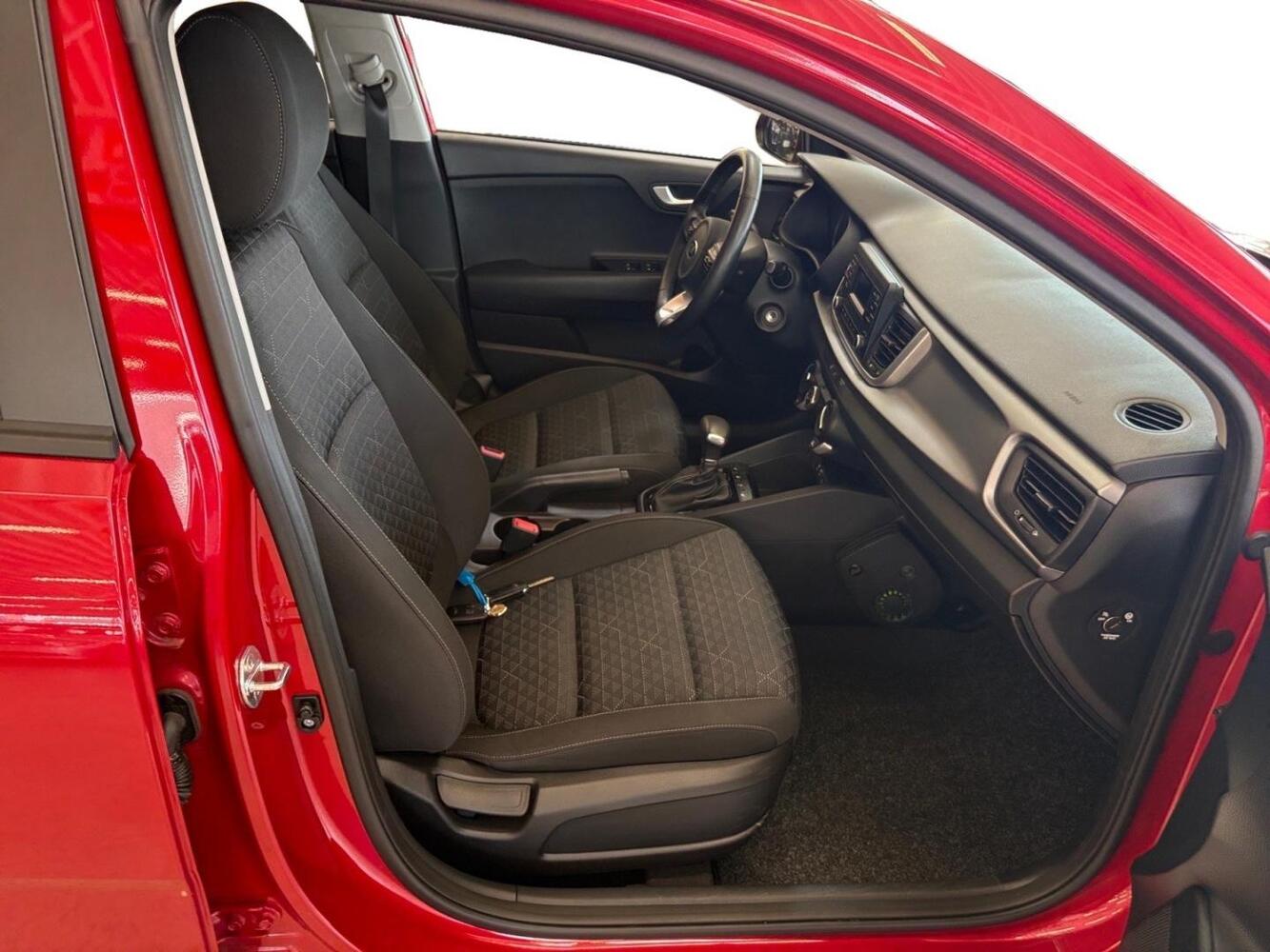 Kia Rio vaihtoauto