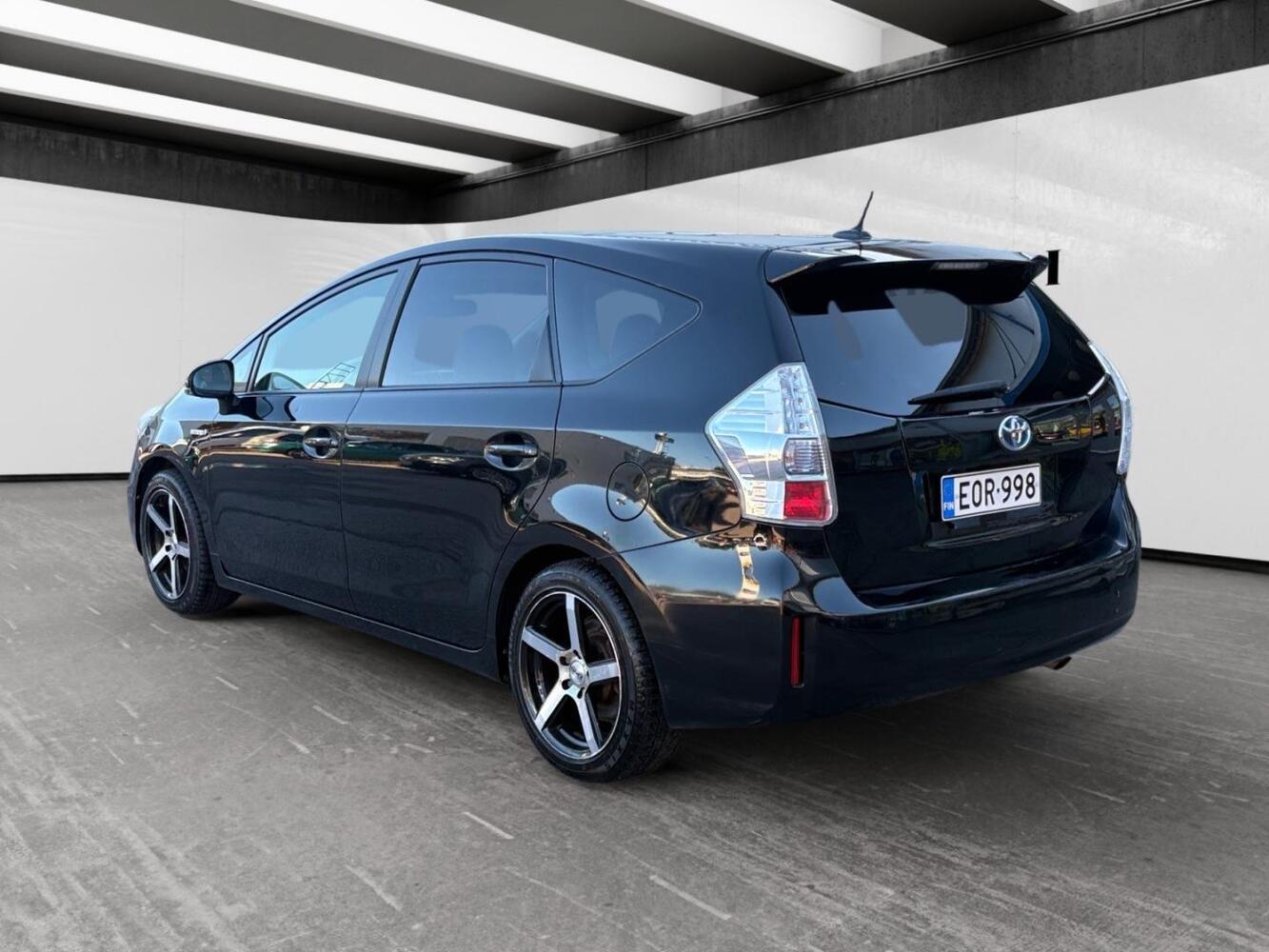 Toyota Prius+ vaihtoauto