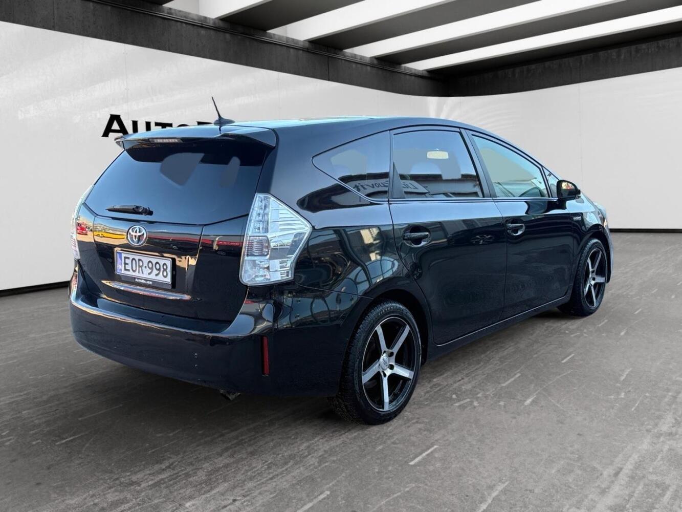 Toyota Prius+ vaihtoauto