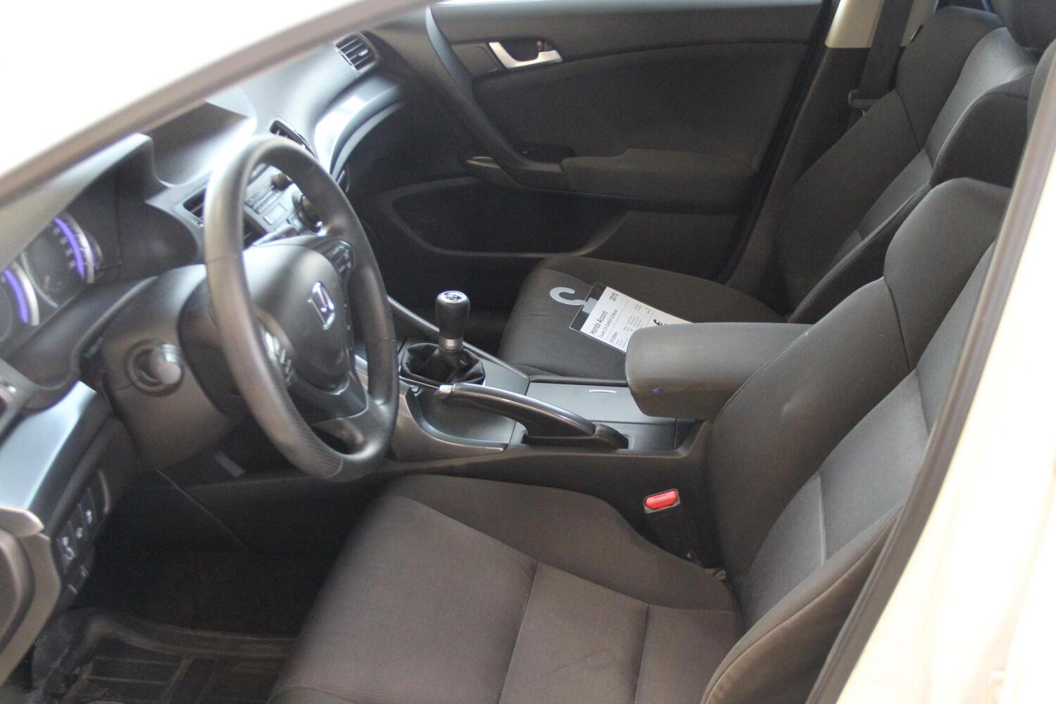 Honda Accord vaihtoauto