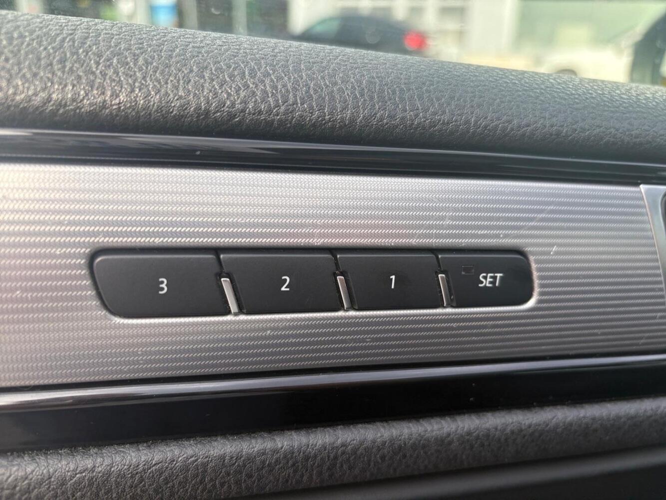 Volkswagen Touareg vaihtoauto