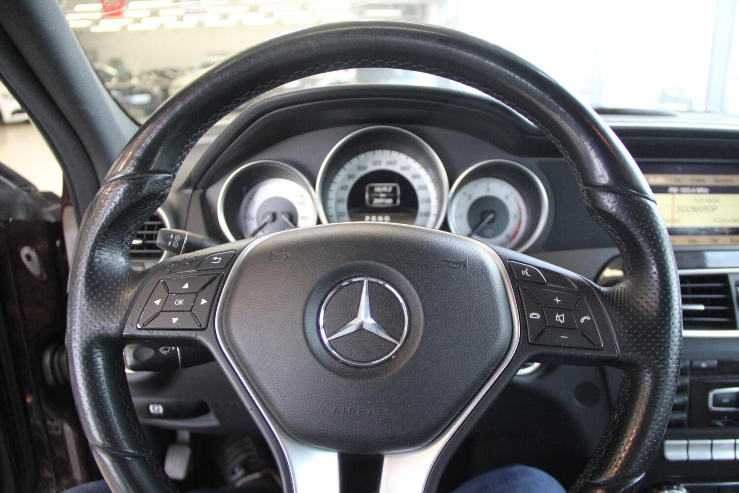 Mercedes-Benz C vaihtoauto
