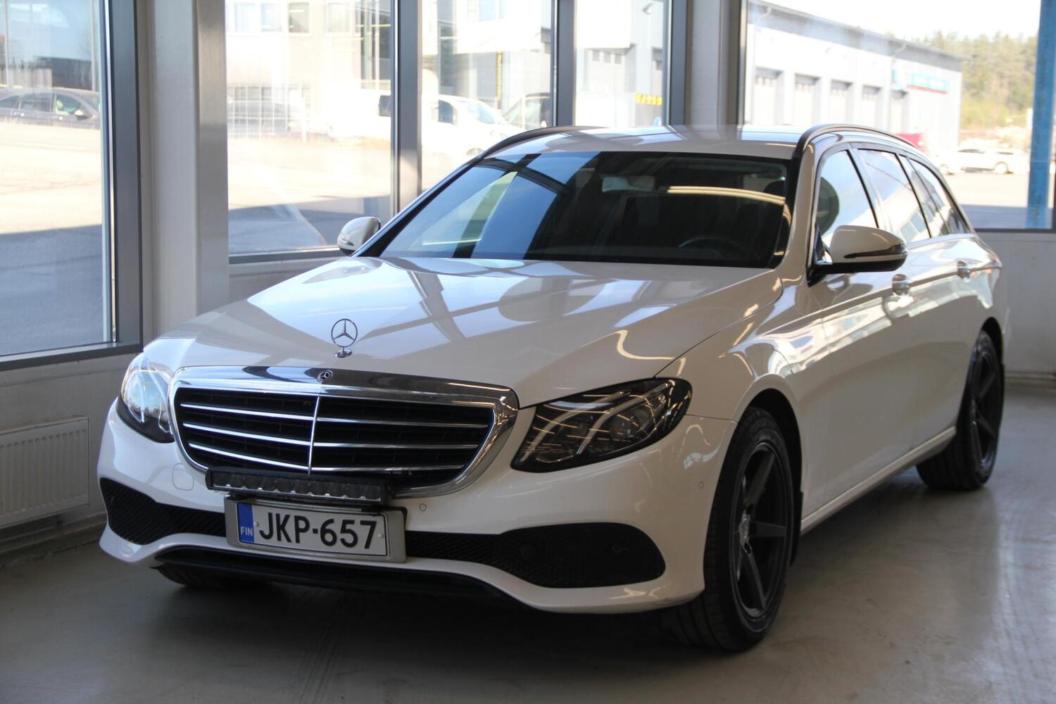 Mercedes-Benz E vaihtoauto
