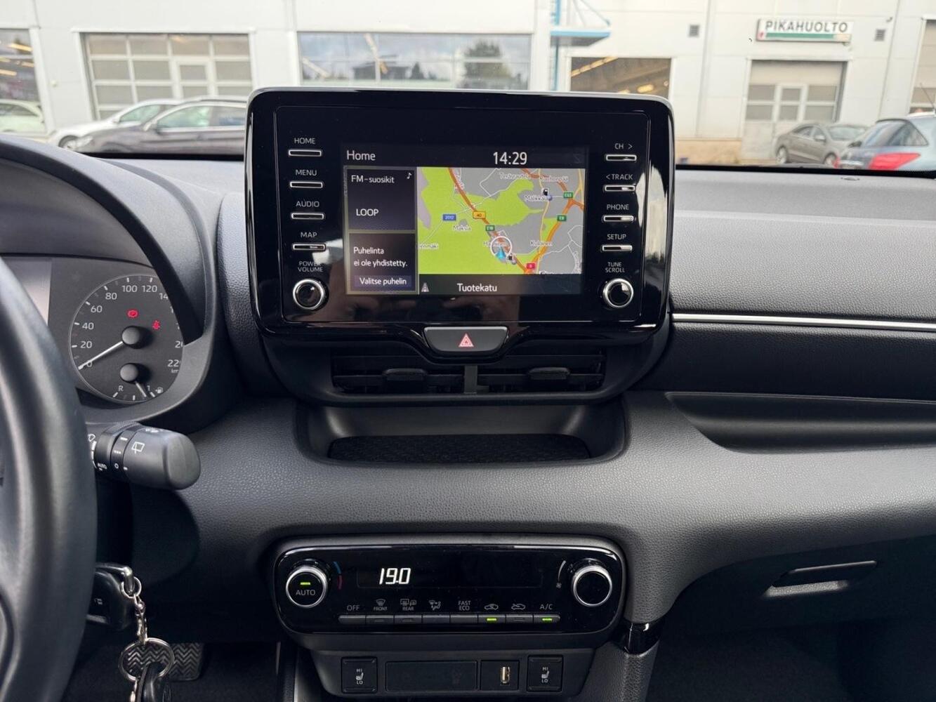 Toyota Yaris vaihtoauto