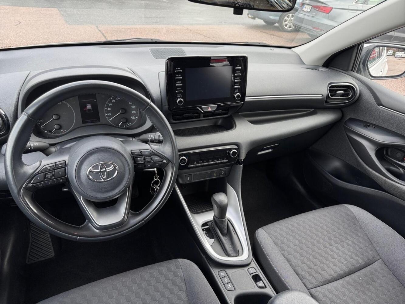 Toyota Yaris vaihtoauto