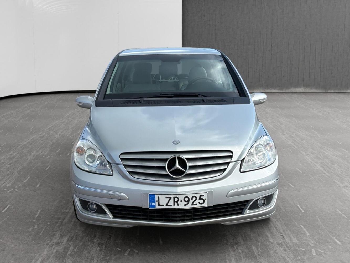 Mercedes-Benz B vaihtoauto