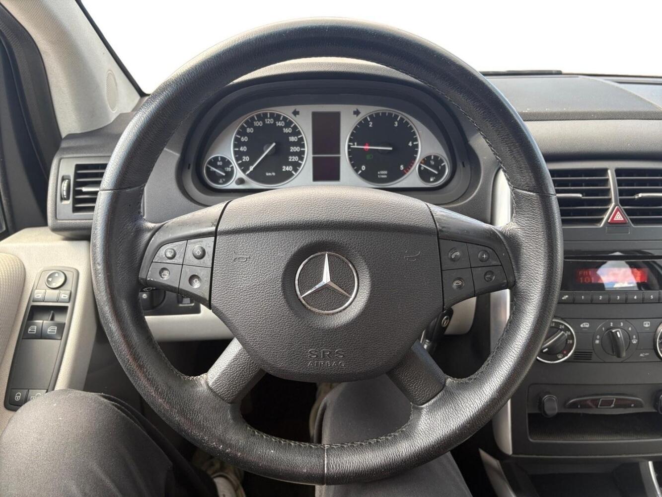 Mercedes-Benz B vaihtoauto