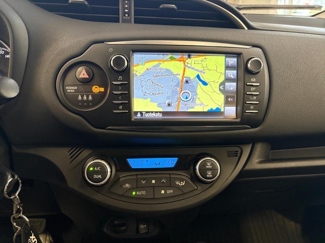 Toyota Yaris vaihtoauto