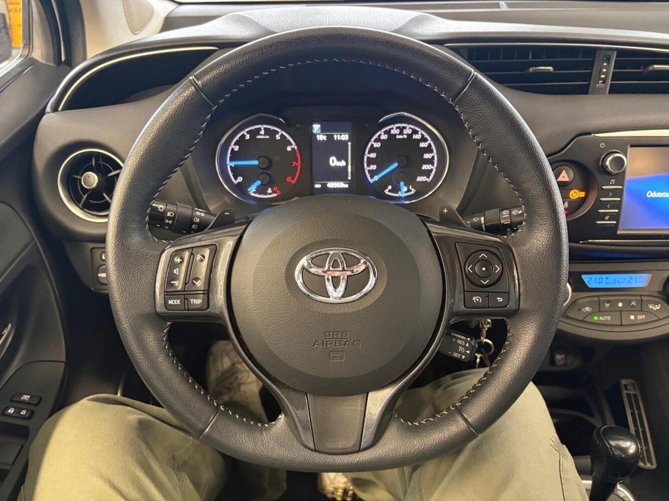 Toyota Yaris vaihtoauto