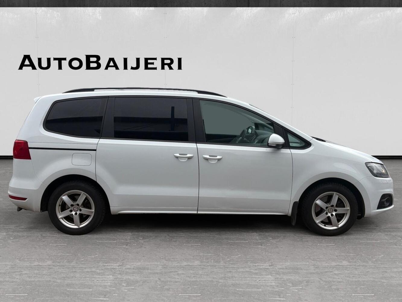 SEAT Alhambra vaihtoauto