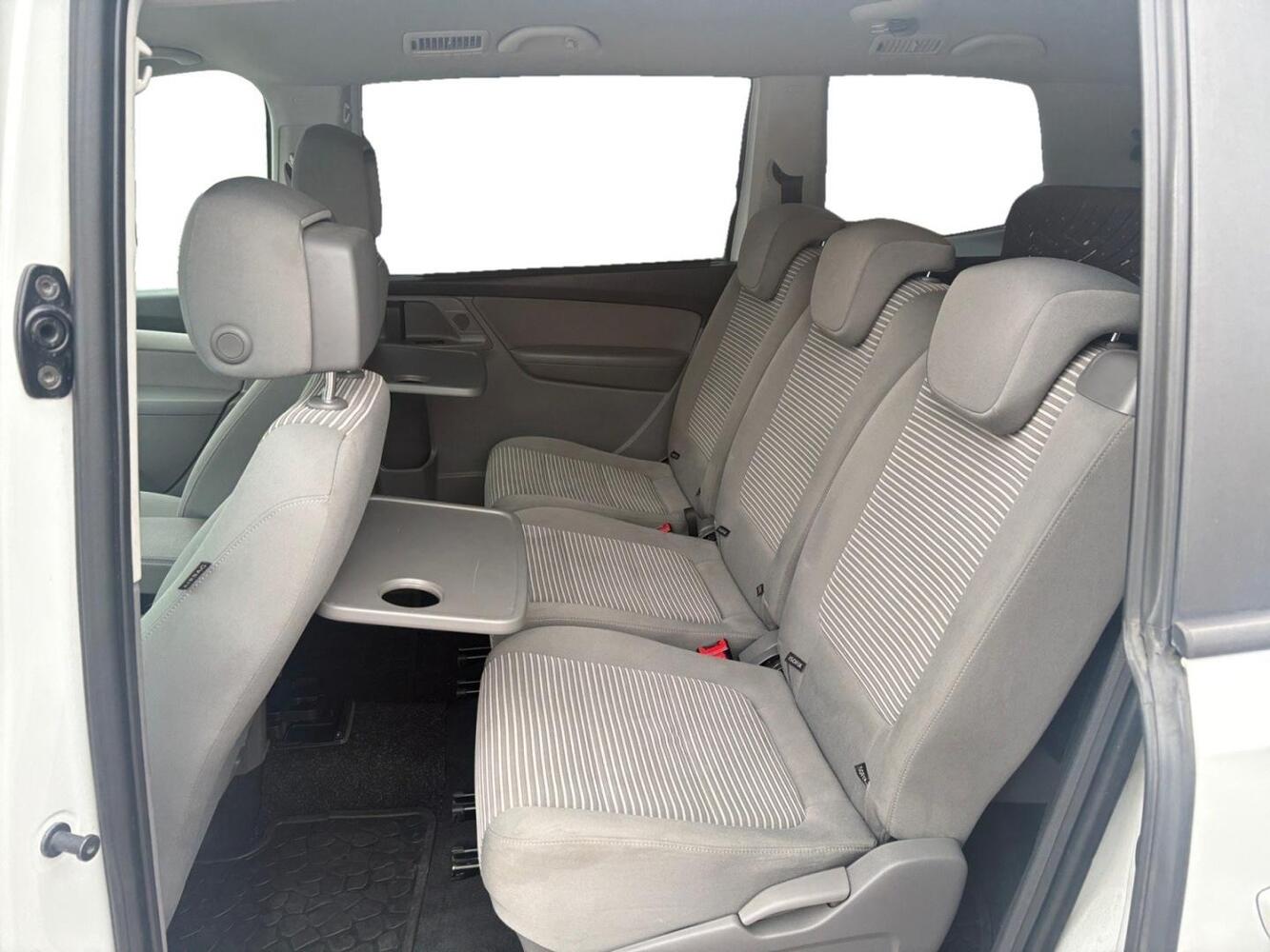 SEAT Alhambra vaihtoauto