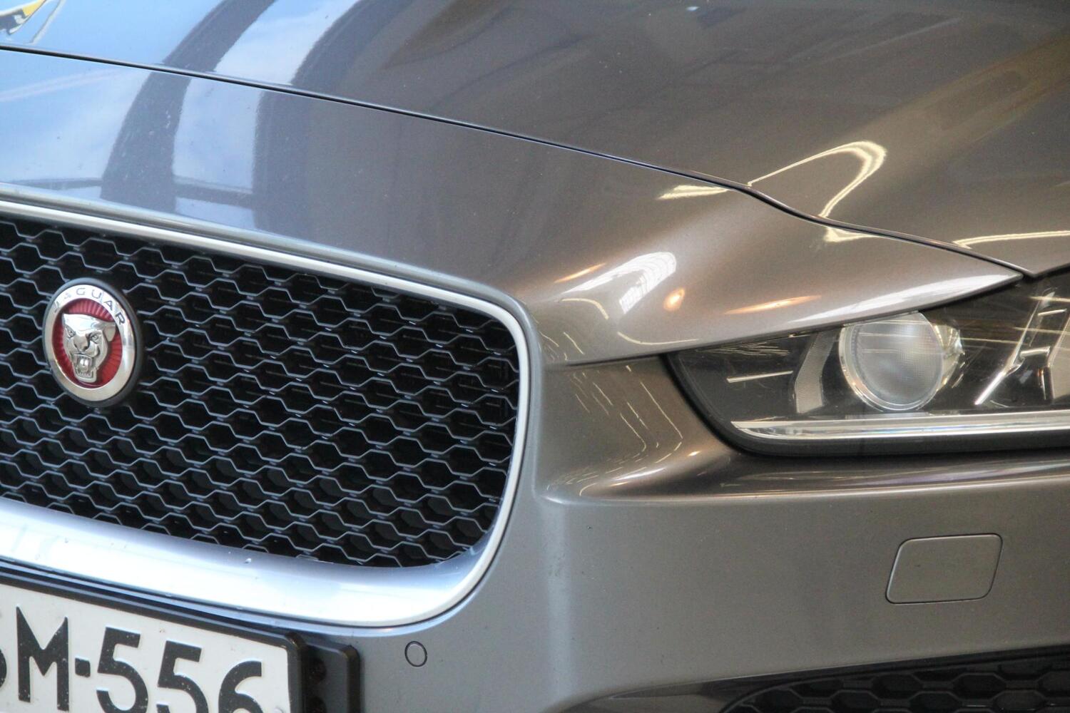Jaguar XE vaihtoauto