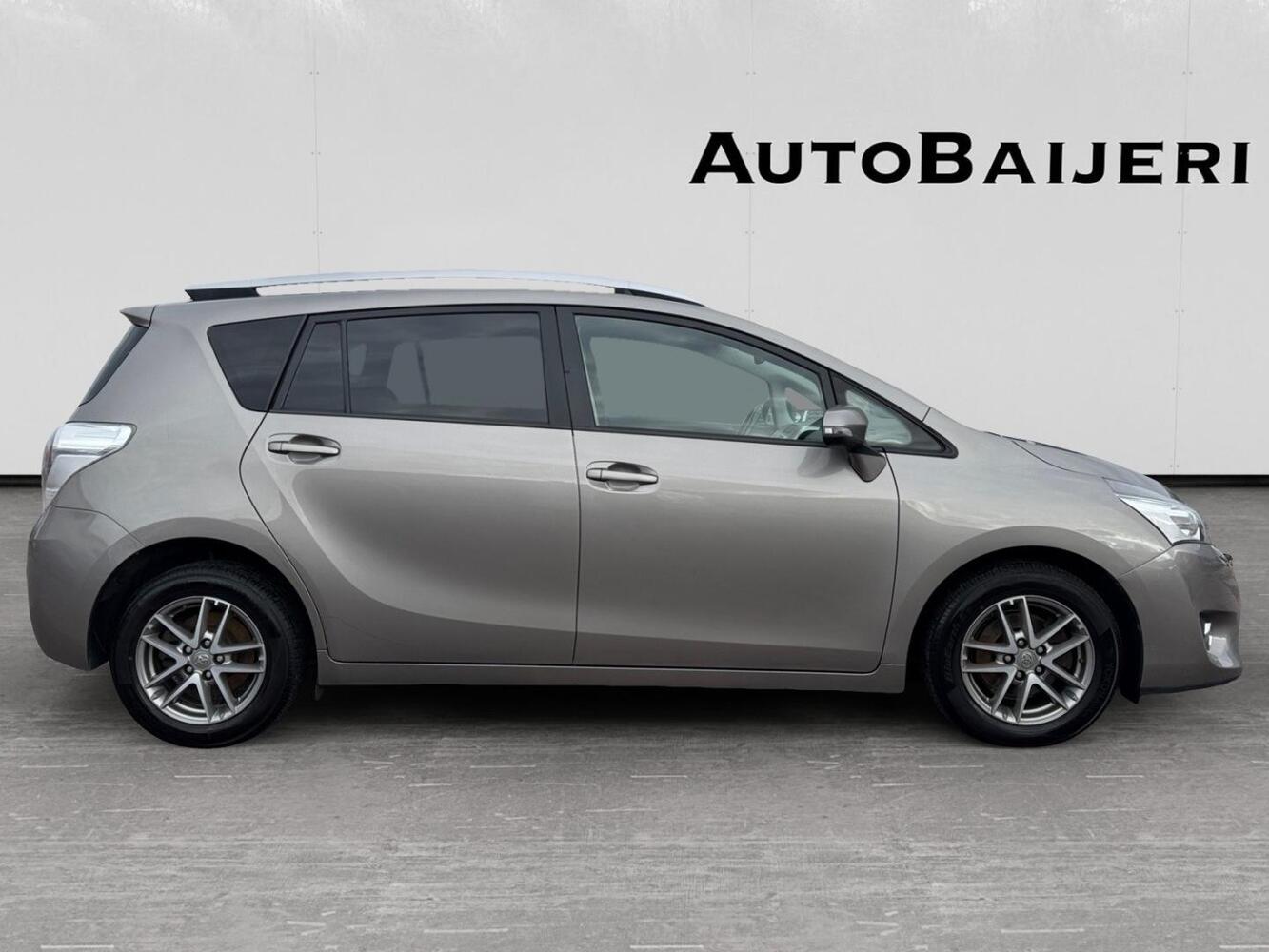 Toyota Verso vaihtoauto