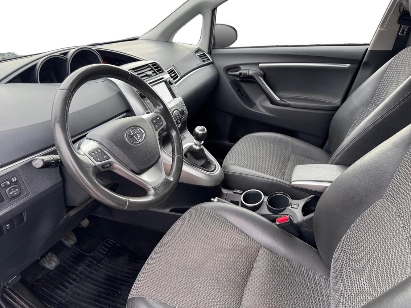 Toyota Verso vaihtoauto
