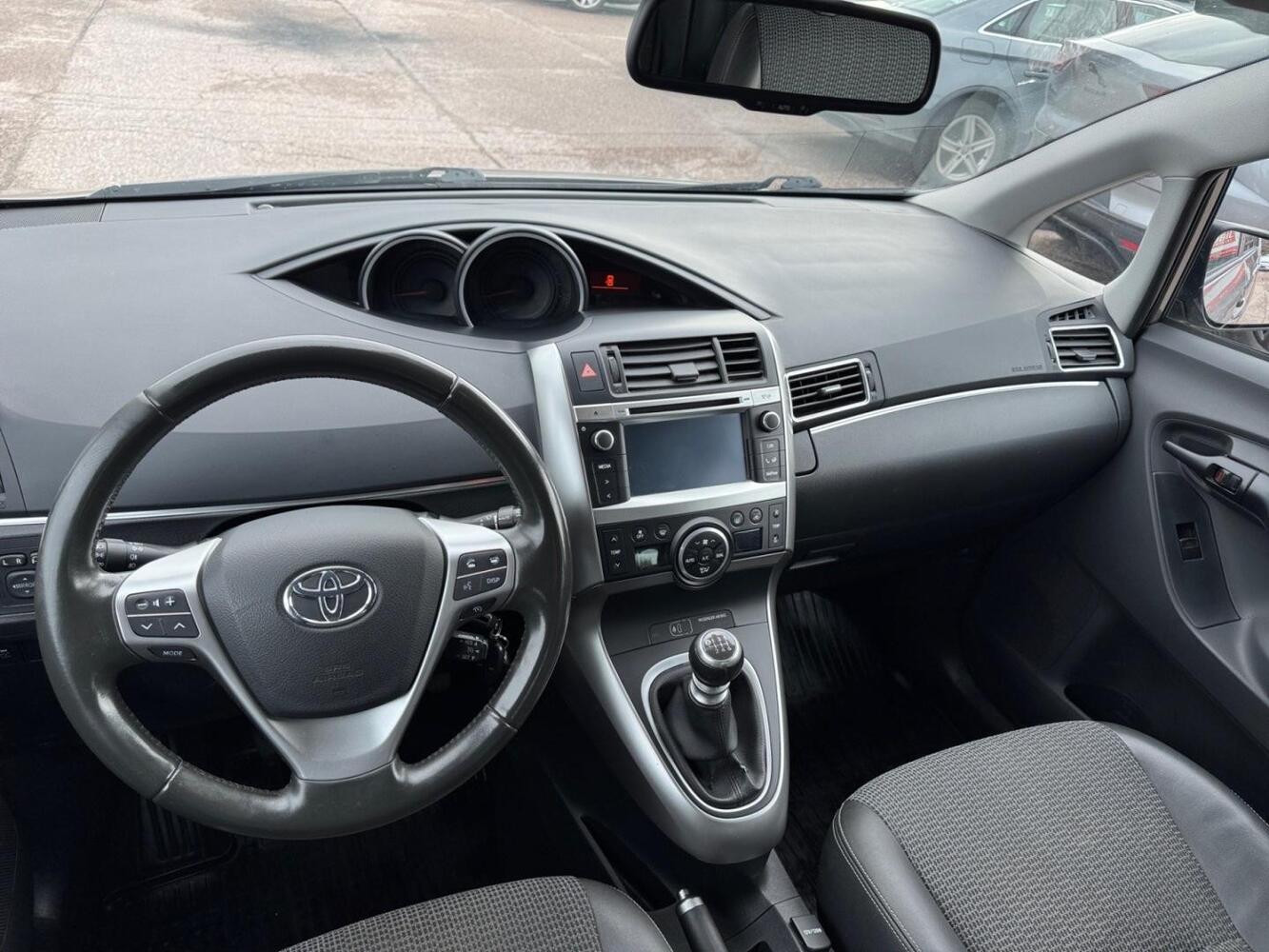 Toyota Verso vaihtoauto