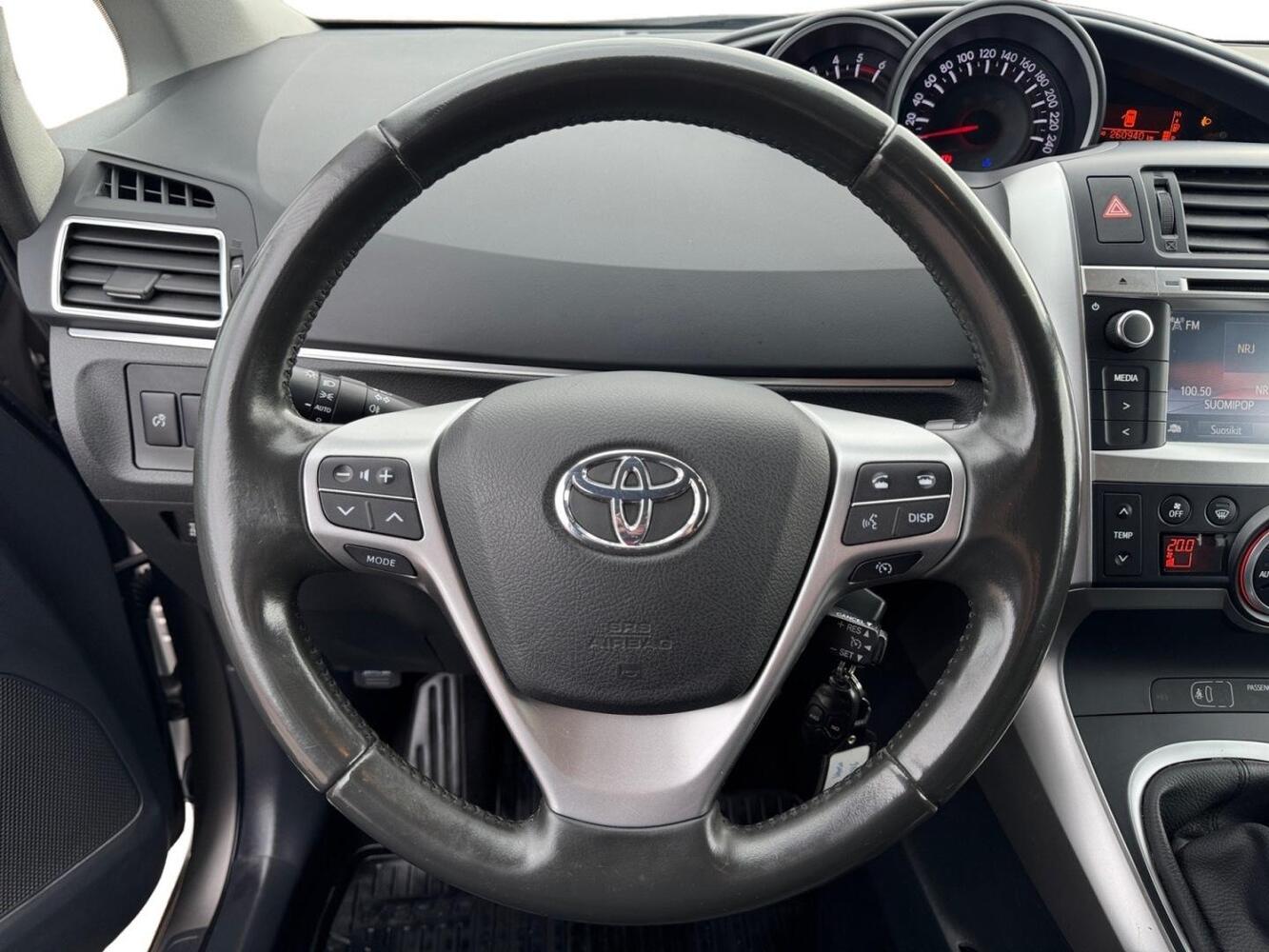 Toyota Verso vaihtoauto