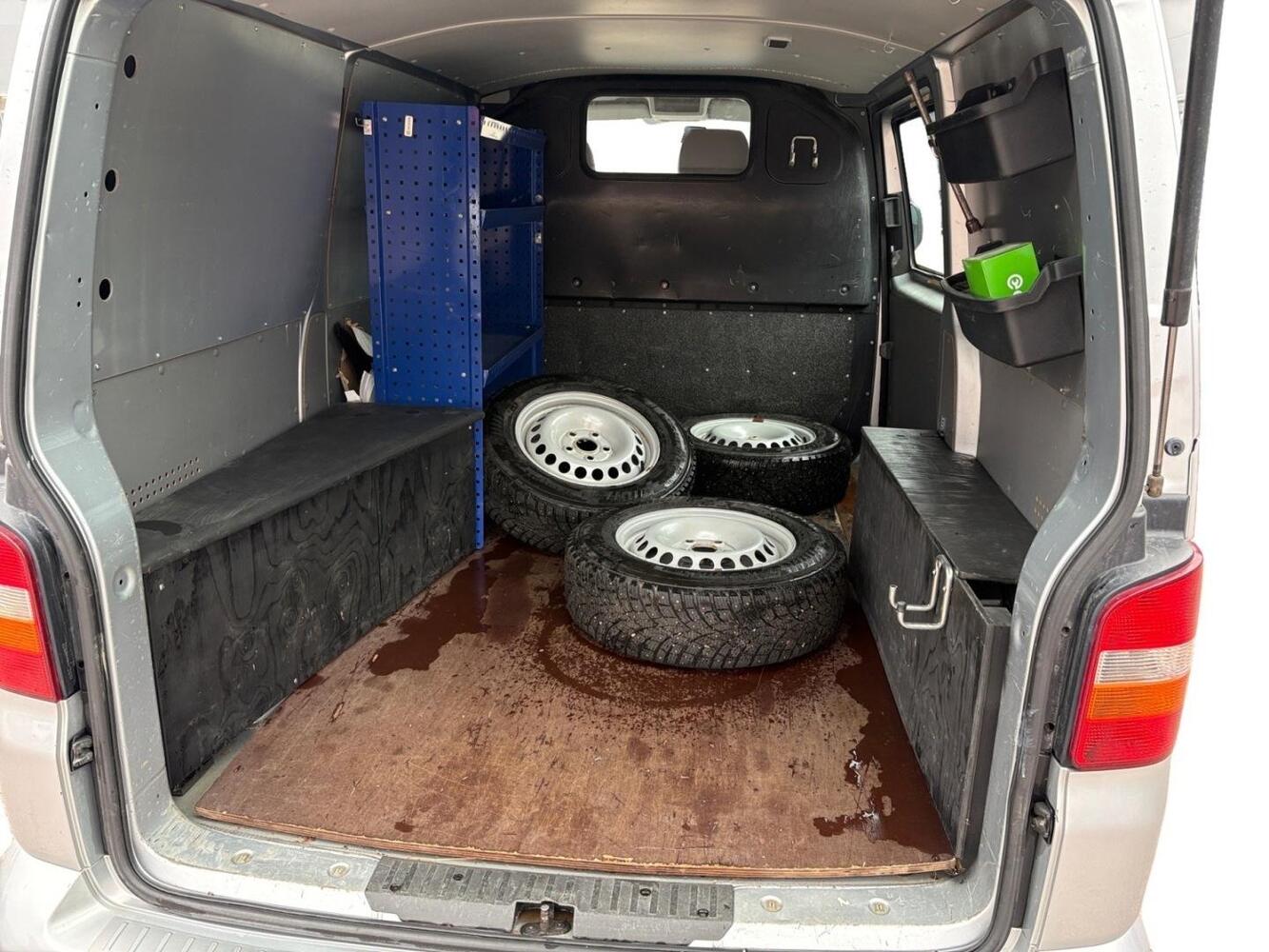 Volkswagen Transporter vaihtoauto