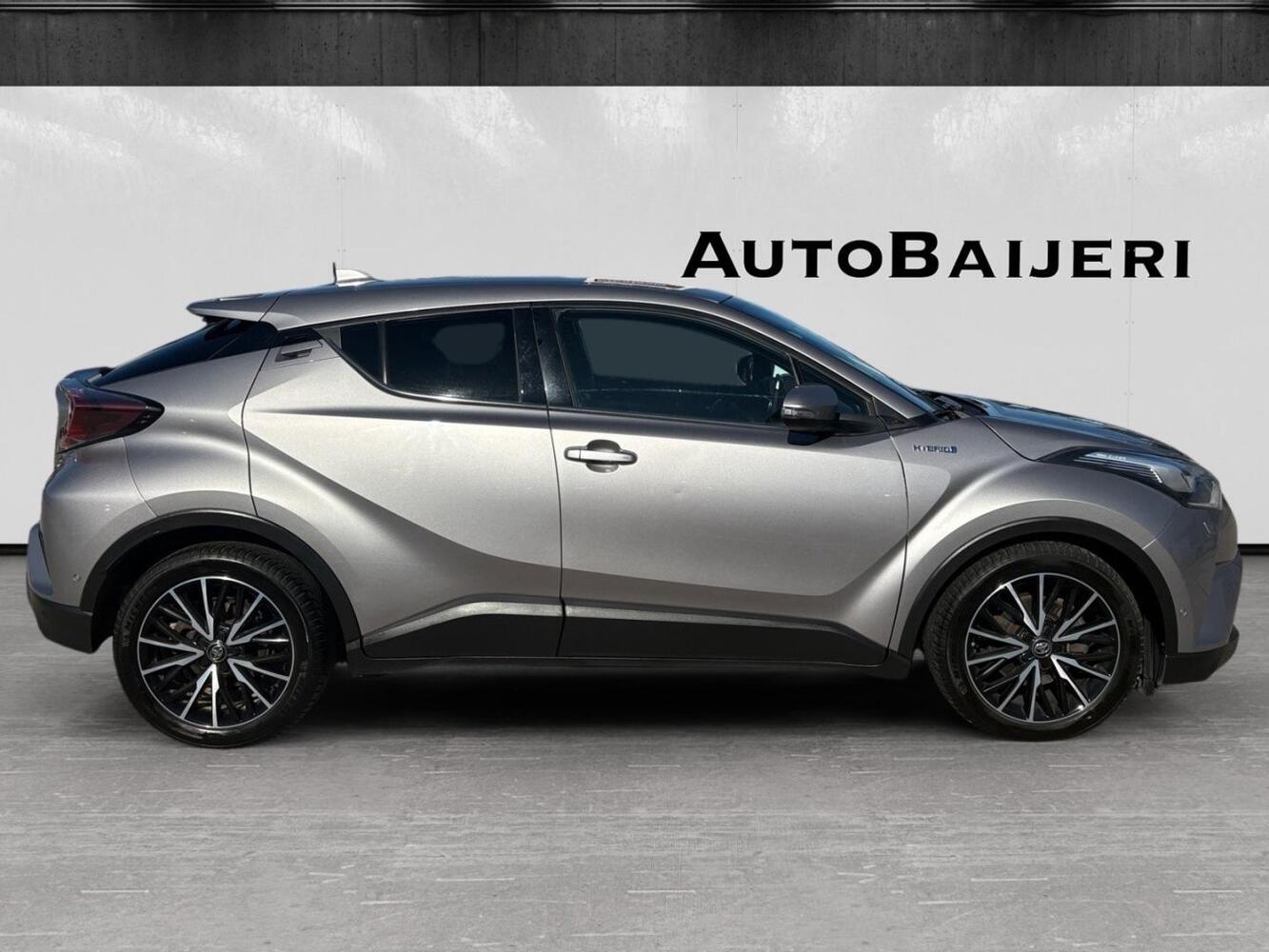 Toyota C-HR vaihtoauto