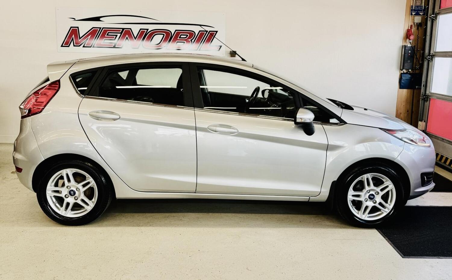 Ford Fiesta vaihtoauto