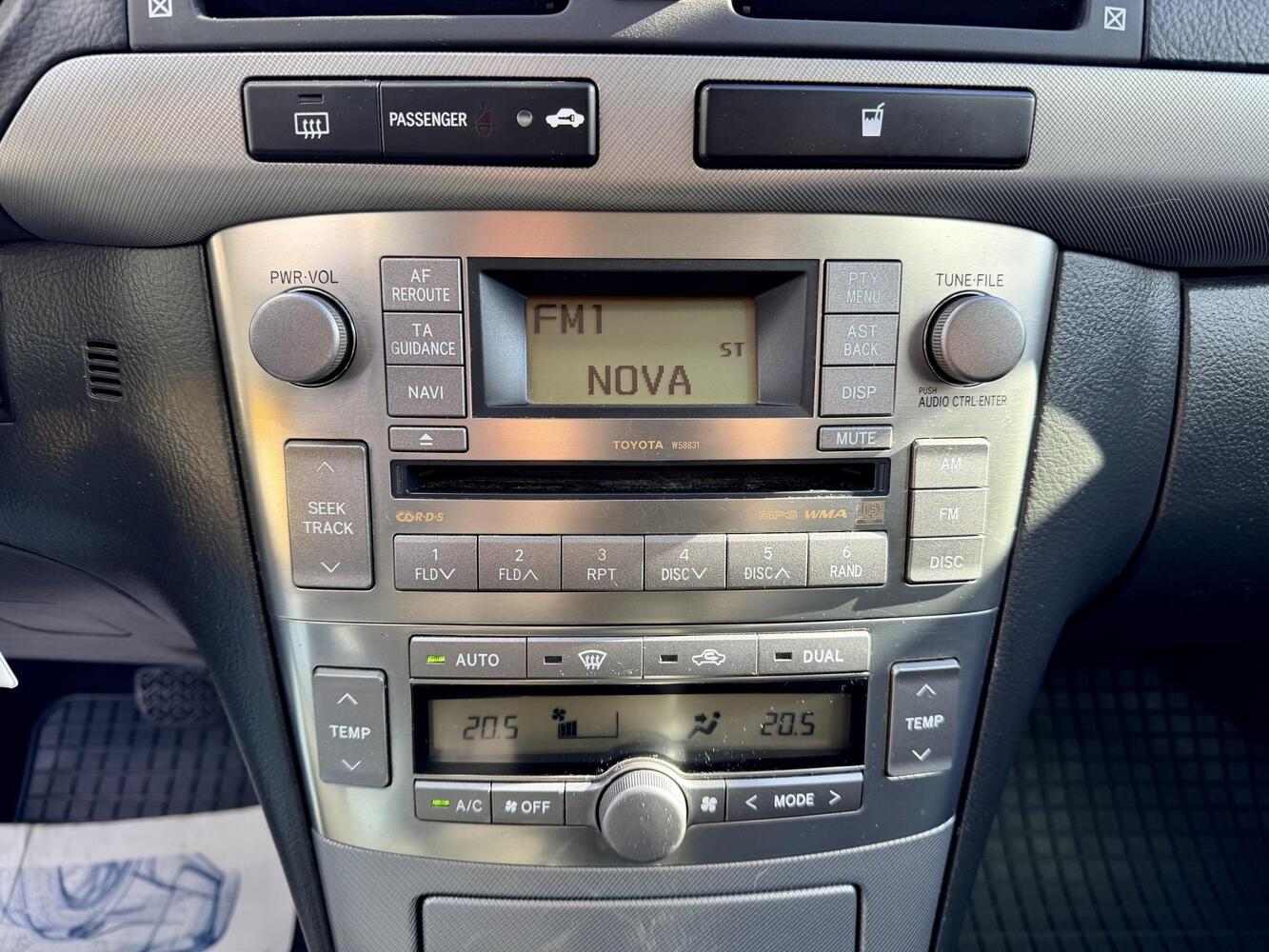 Toyota Avensis vaihtoauto