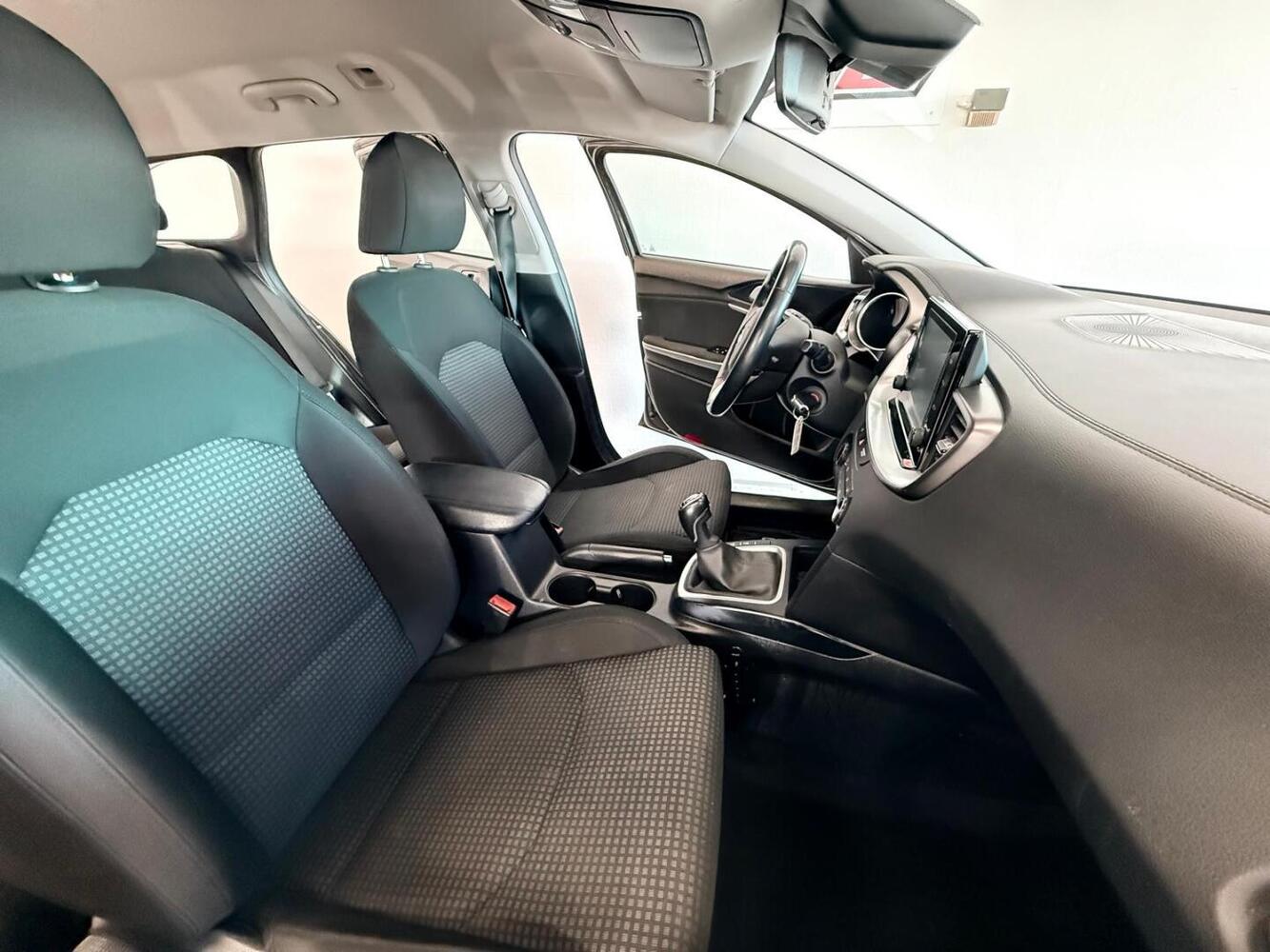 Kia Ceed vaihtoauto