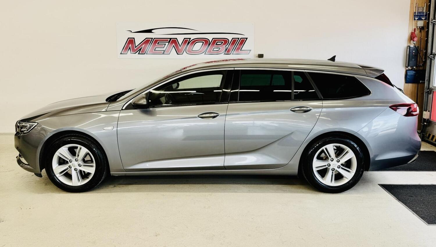 Opel Insignia vaihtoauto