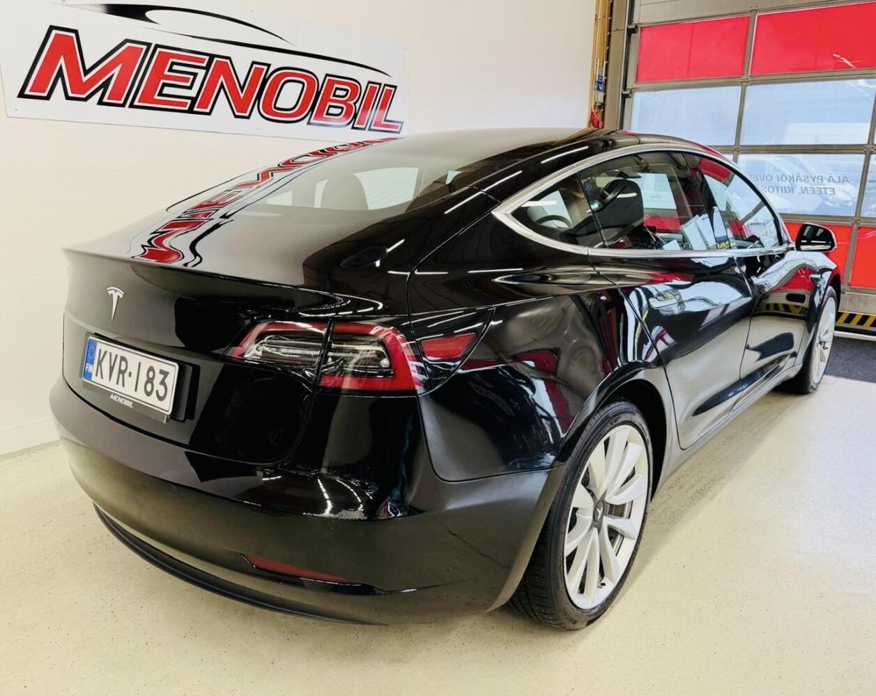 Tesla Model 3 vaihtoauto