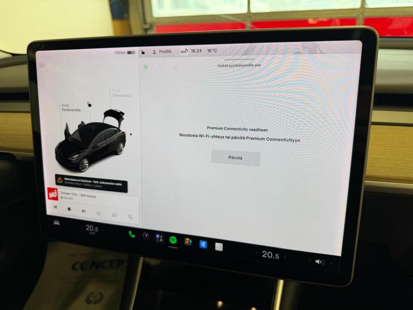 Tesla Model 3 vaihtoauto
