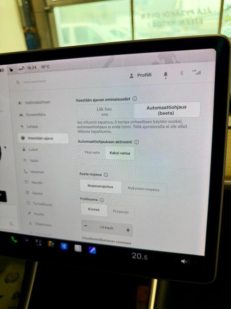 Tesla Model 3 vaihtoauto