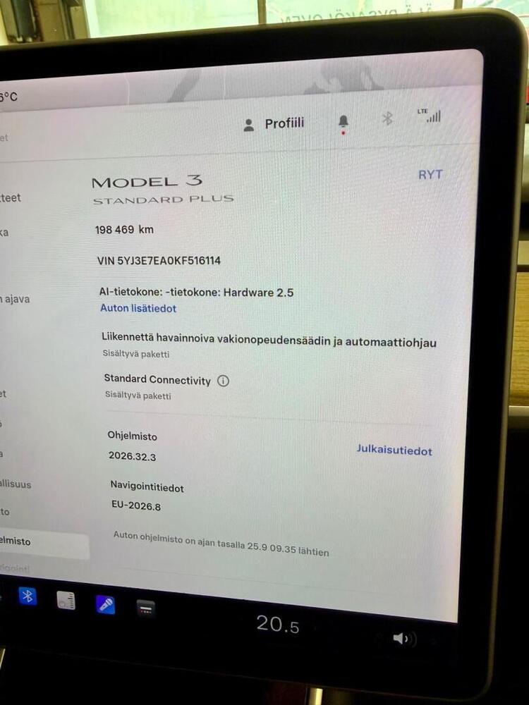 Tesla Model 3 vaihtoauto
