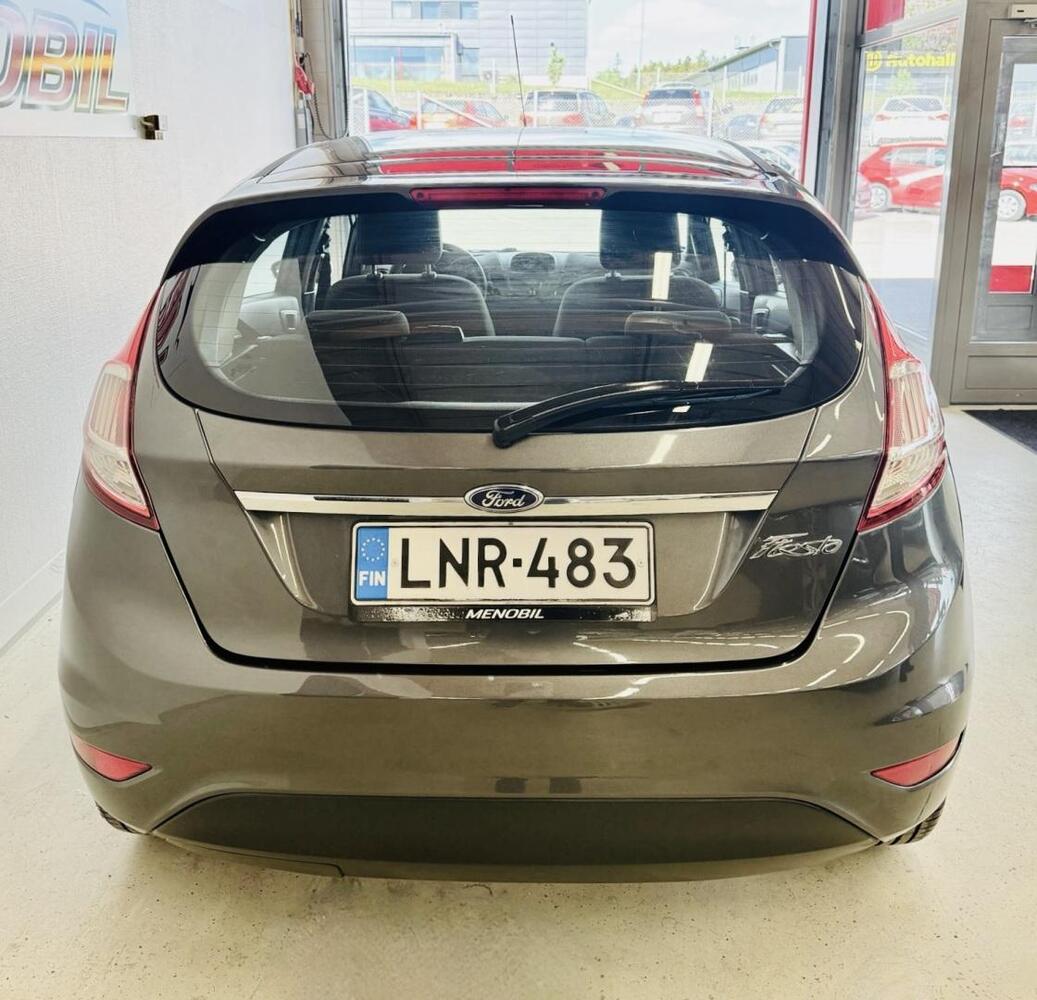 Ford Fiesta vaihtoauto