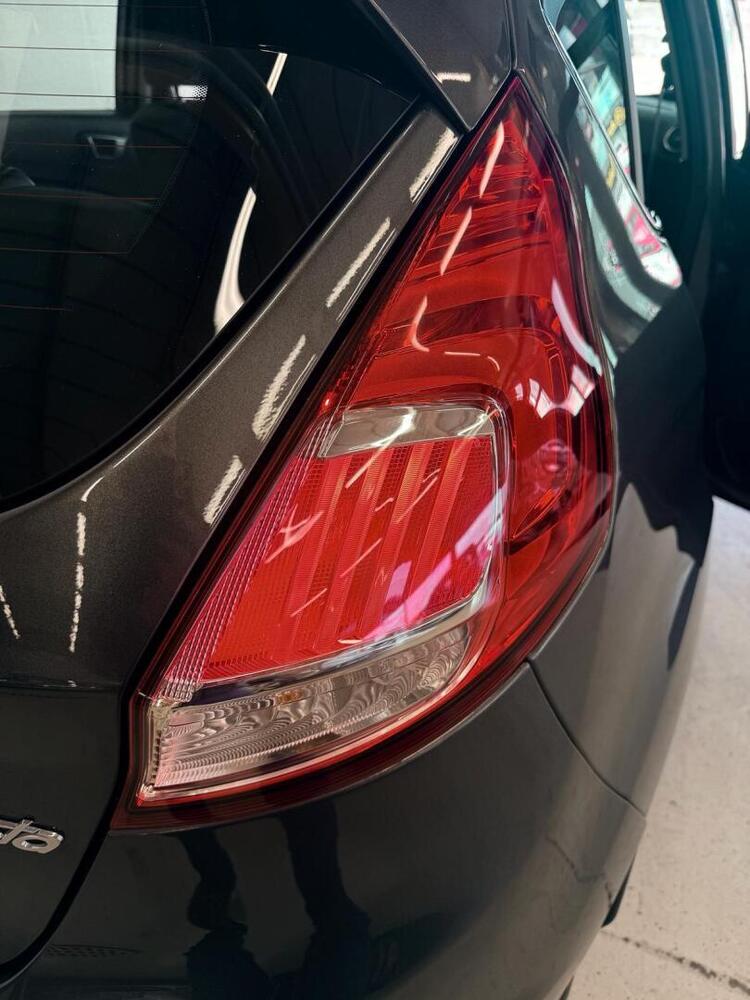 Ford Fiesta vaihtoauto
