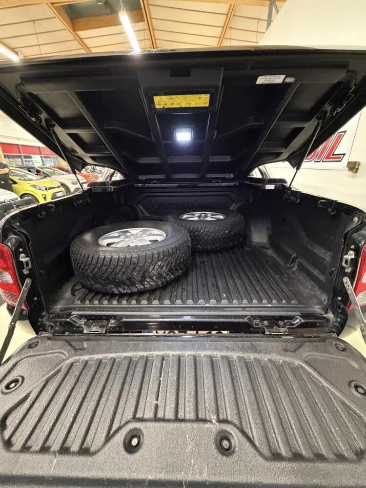 Mitsubishi L200 vaihtoauto