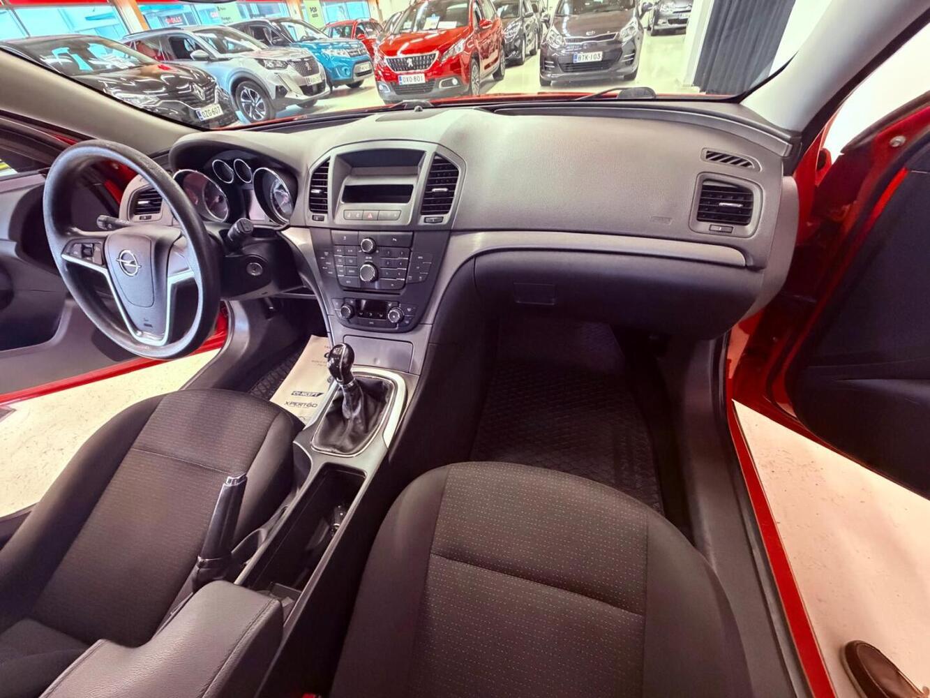 Opel Insignia vaihtoauto