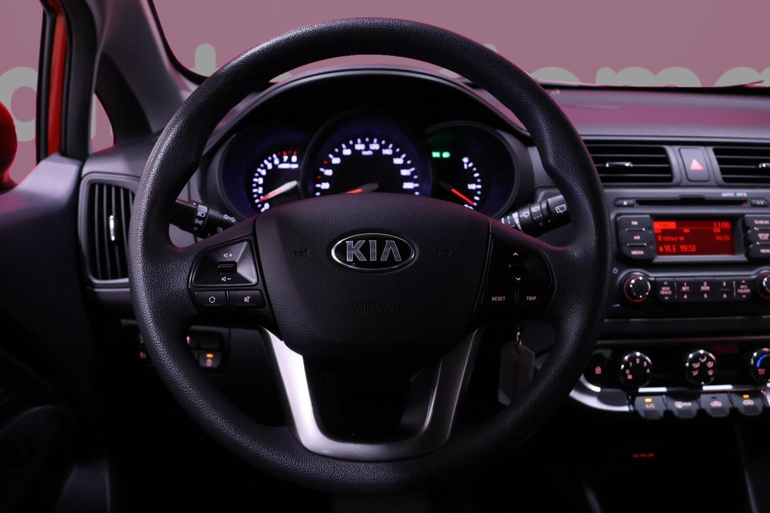 Kia Rio vaihtoauto