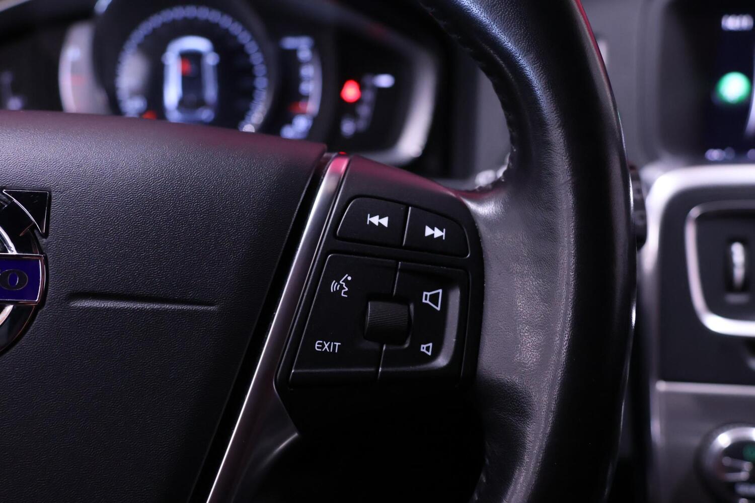 Volvo V60 Cross Country vaihtoauto