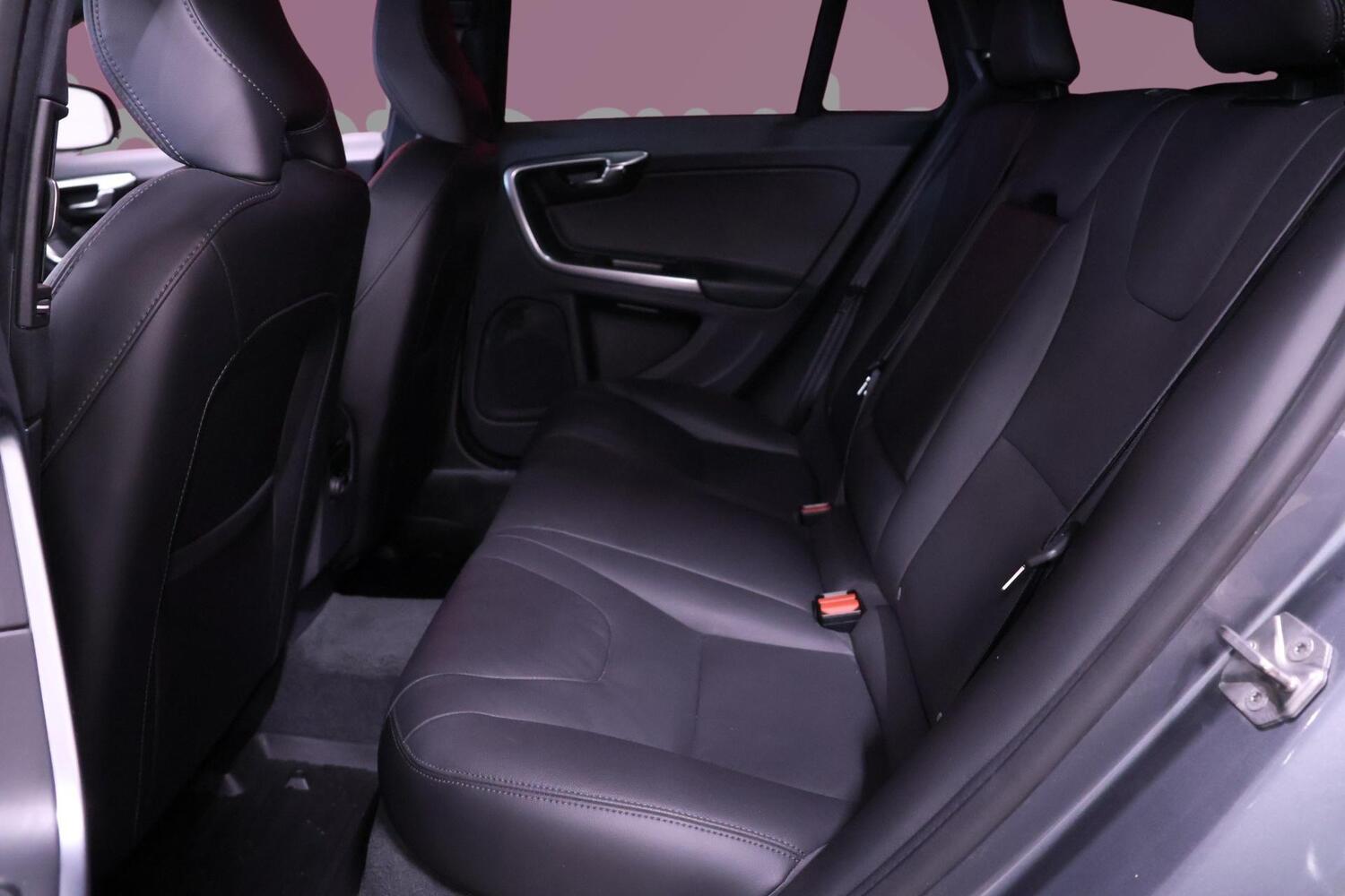 Volvo V60 Cross Country vaihtoauto