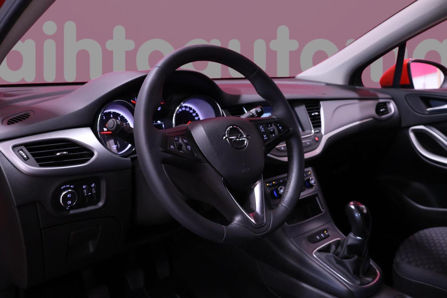 Opel Astra vaihtoauto