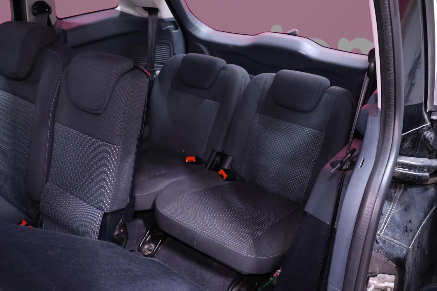 Ford Grand C-MAX vaihtoauto