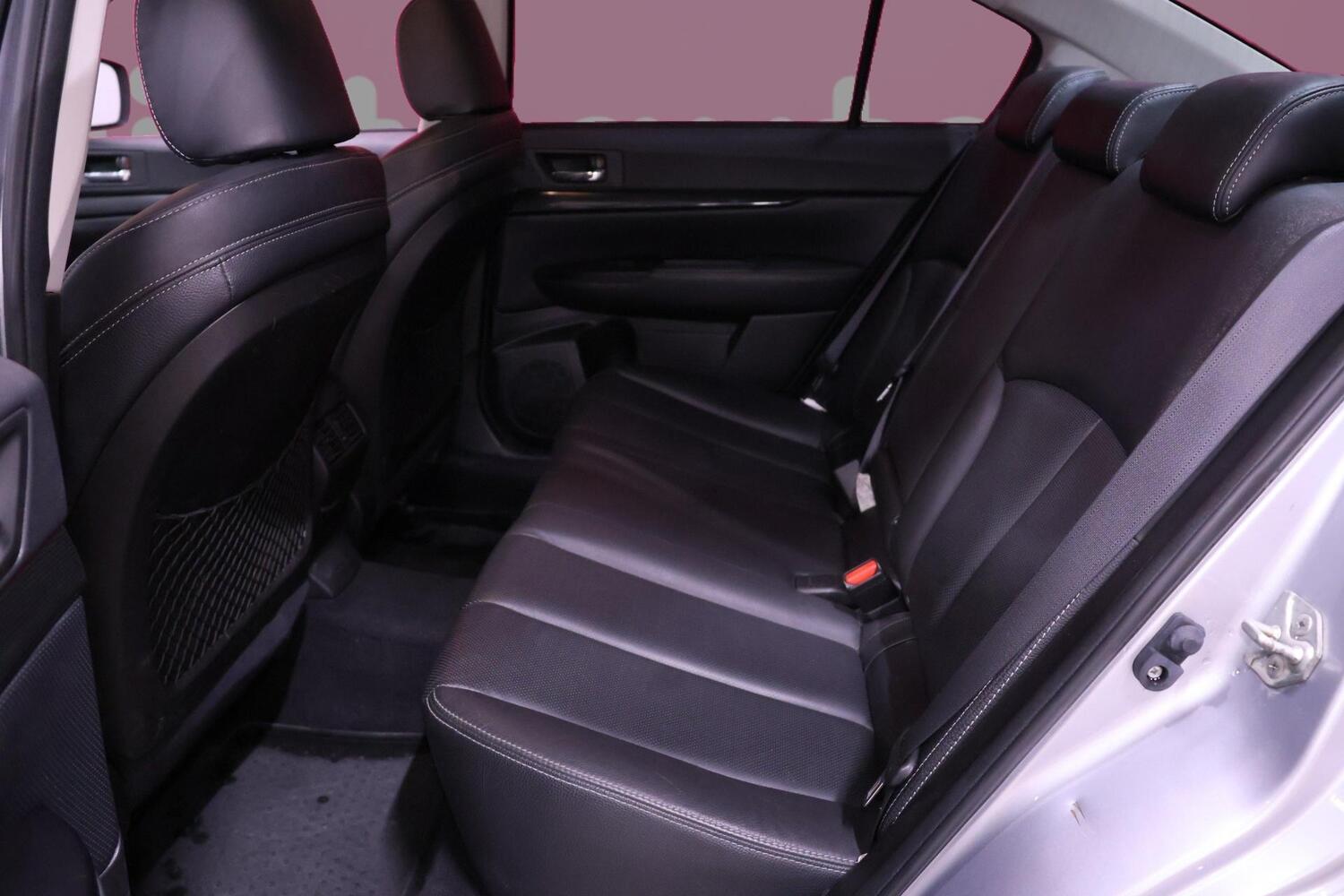 Subaru Legacy vaihtoauto