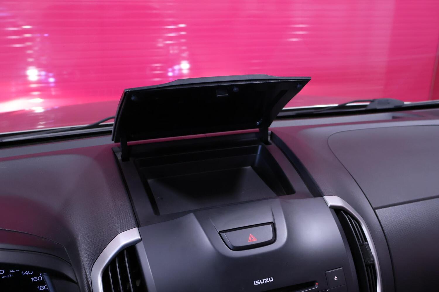 Isuzu D-Max vaihtoauto