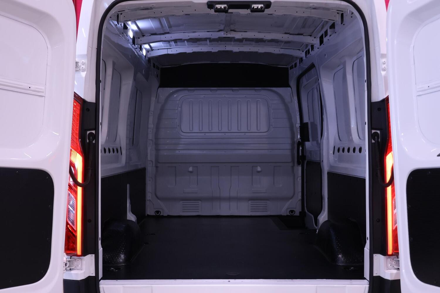 Maxus e-Deliver 9 vaihtoauto