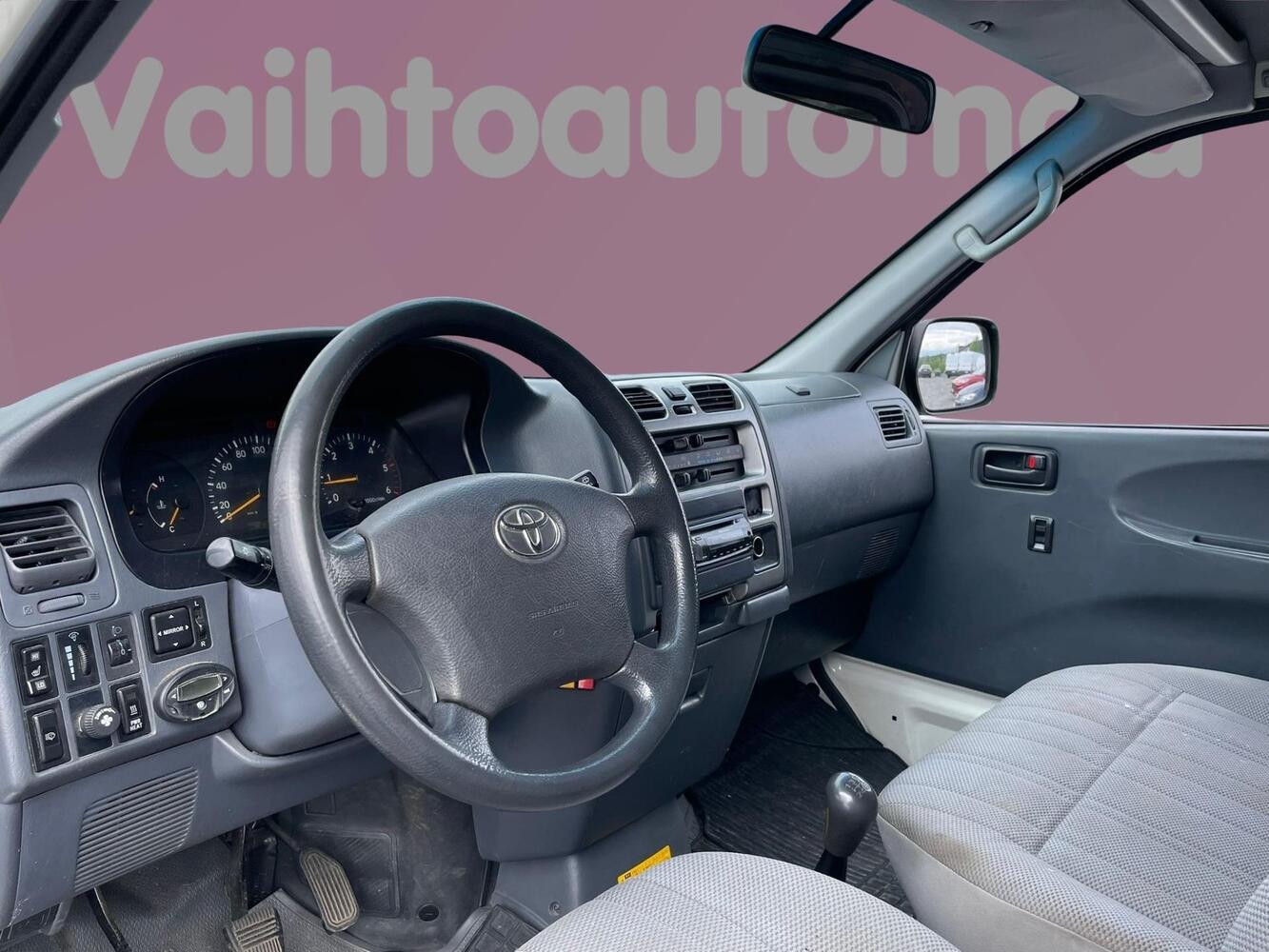 Toyota Hiace vaihtoauto