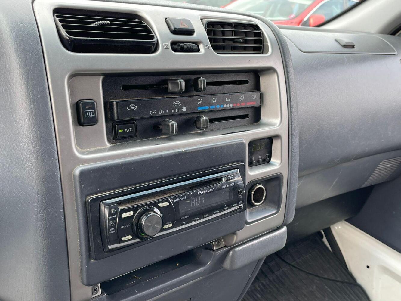 Toyota Hiace vaihtoauto