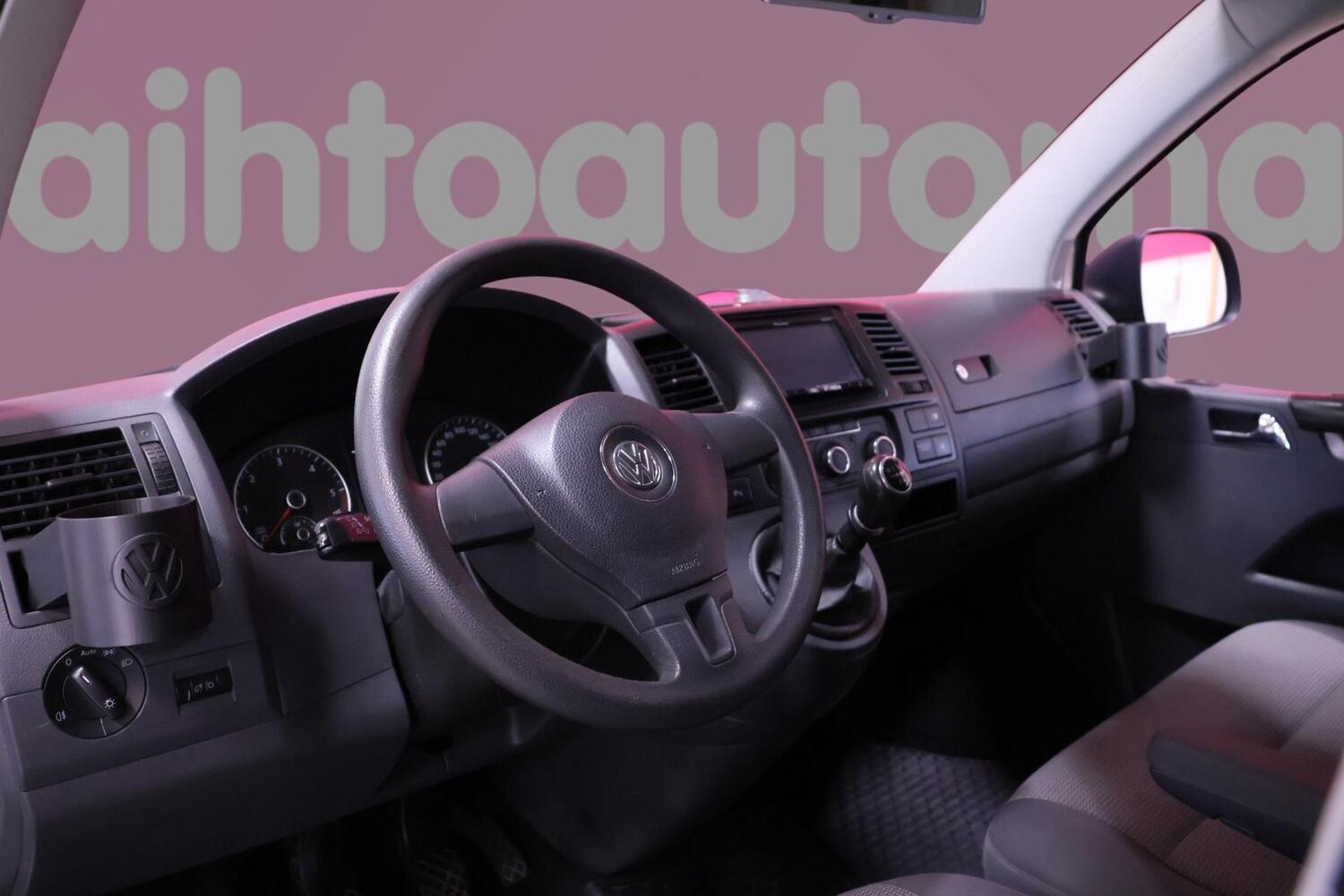 Volkswagen Caravelle vaihtoauto