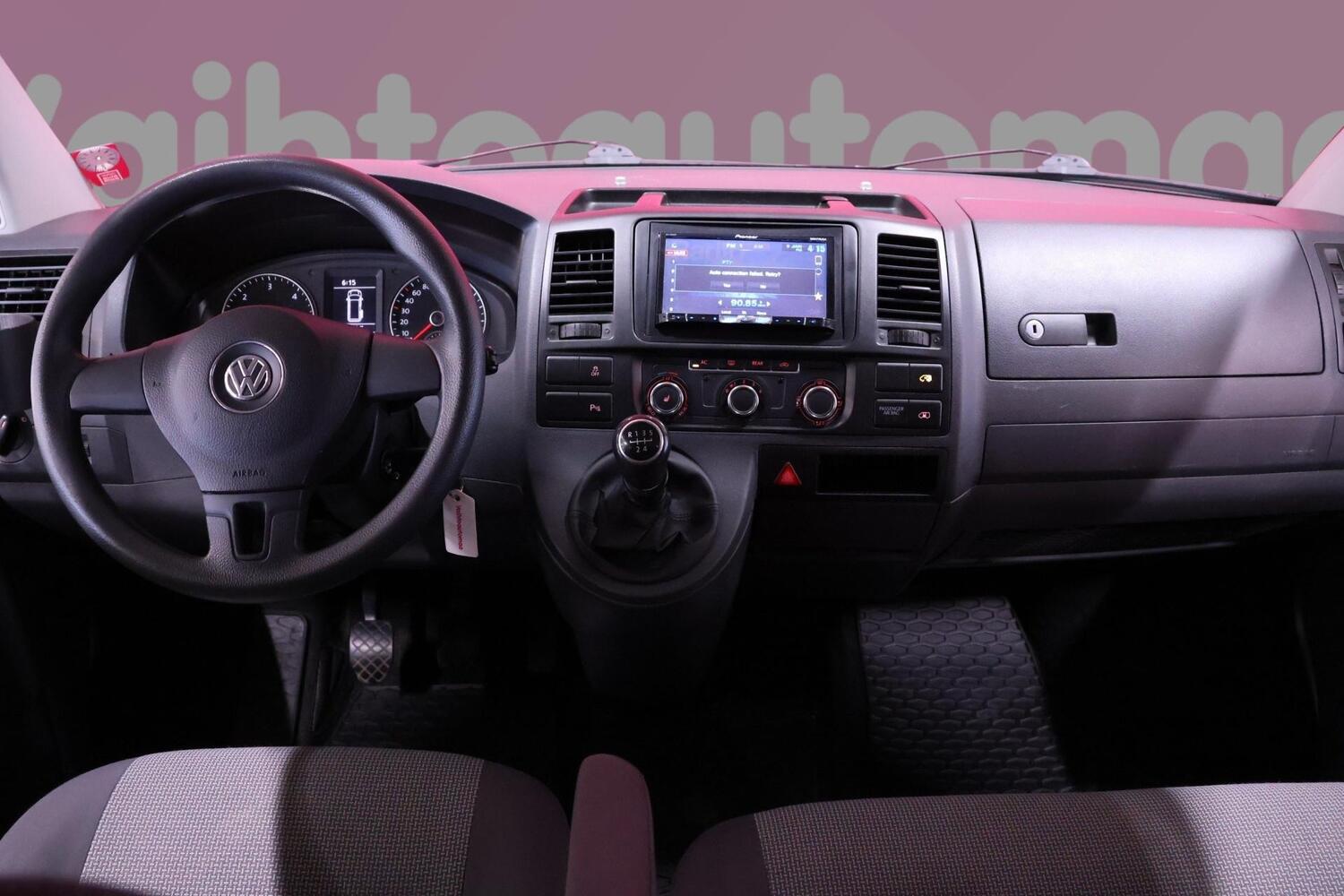 Volkswagen Caravelle vaihtoauto
