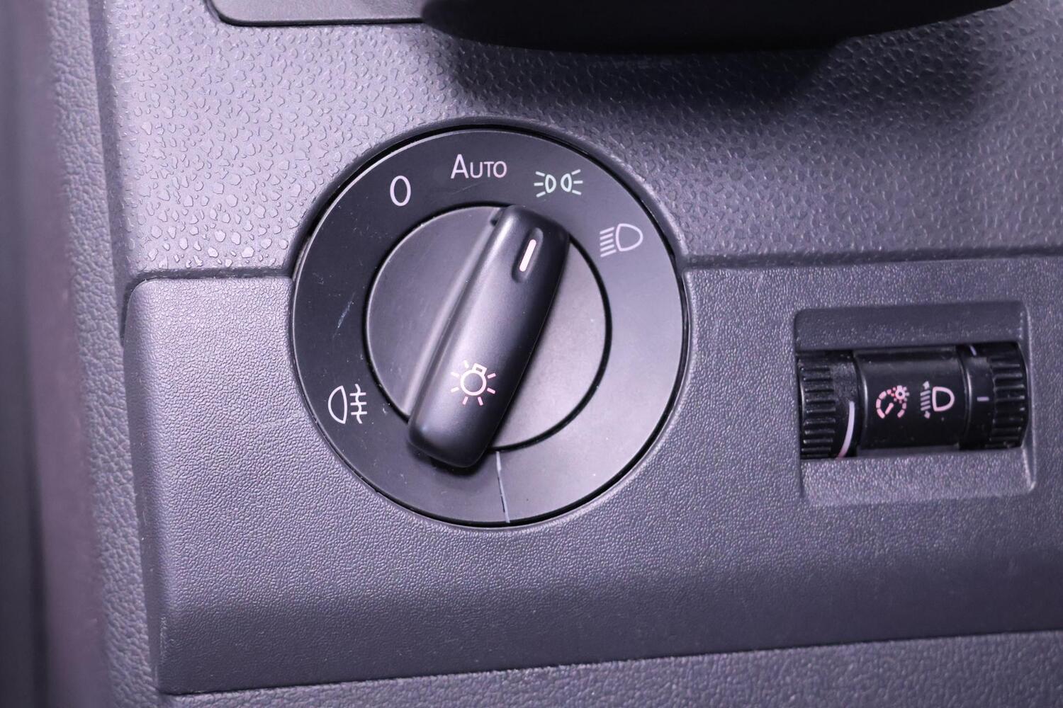 Volkswagen Caravelle vaihtoauto