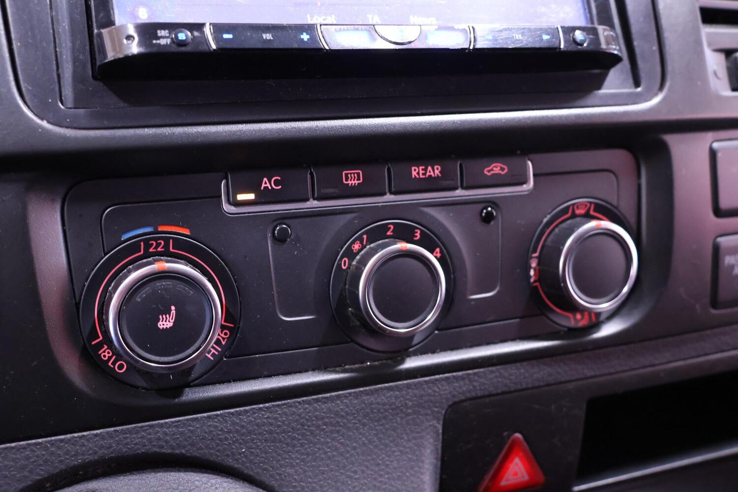 Volkswagen Caravelle vaihtoauto