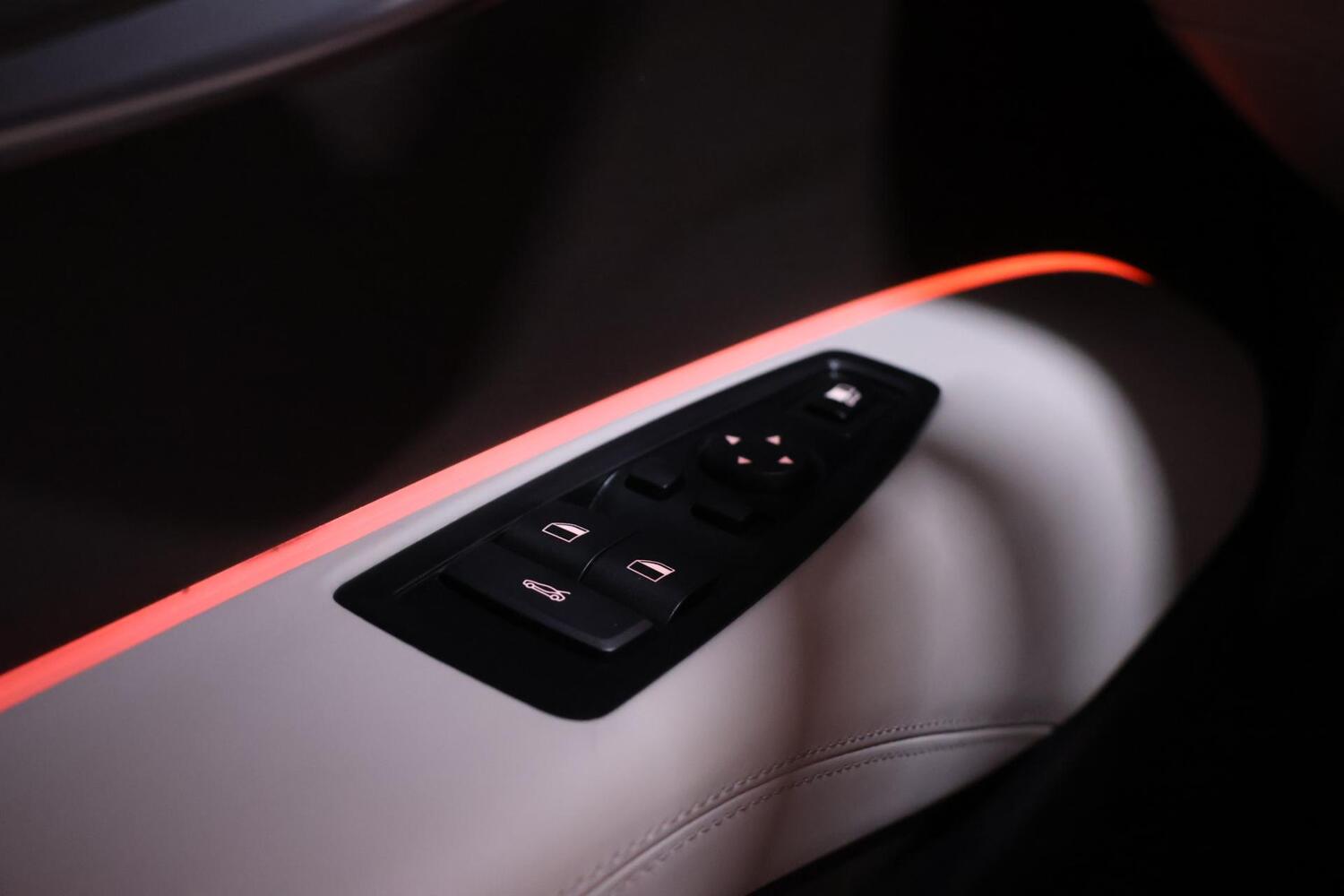 BMW i8 vaihtoauto
