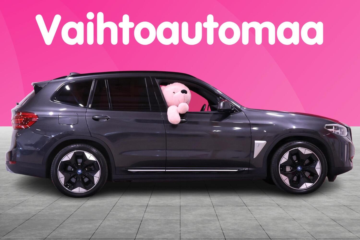 BMW iX3 vaihtoauto